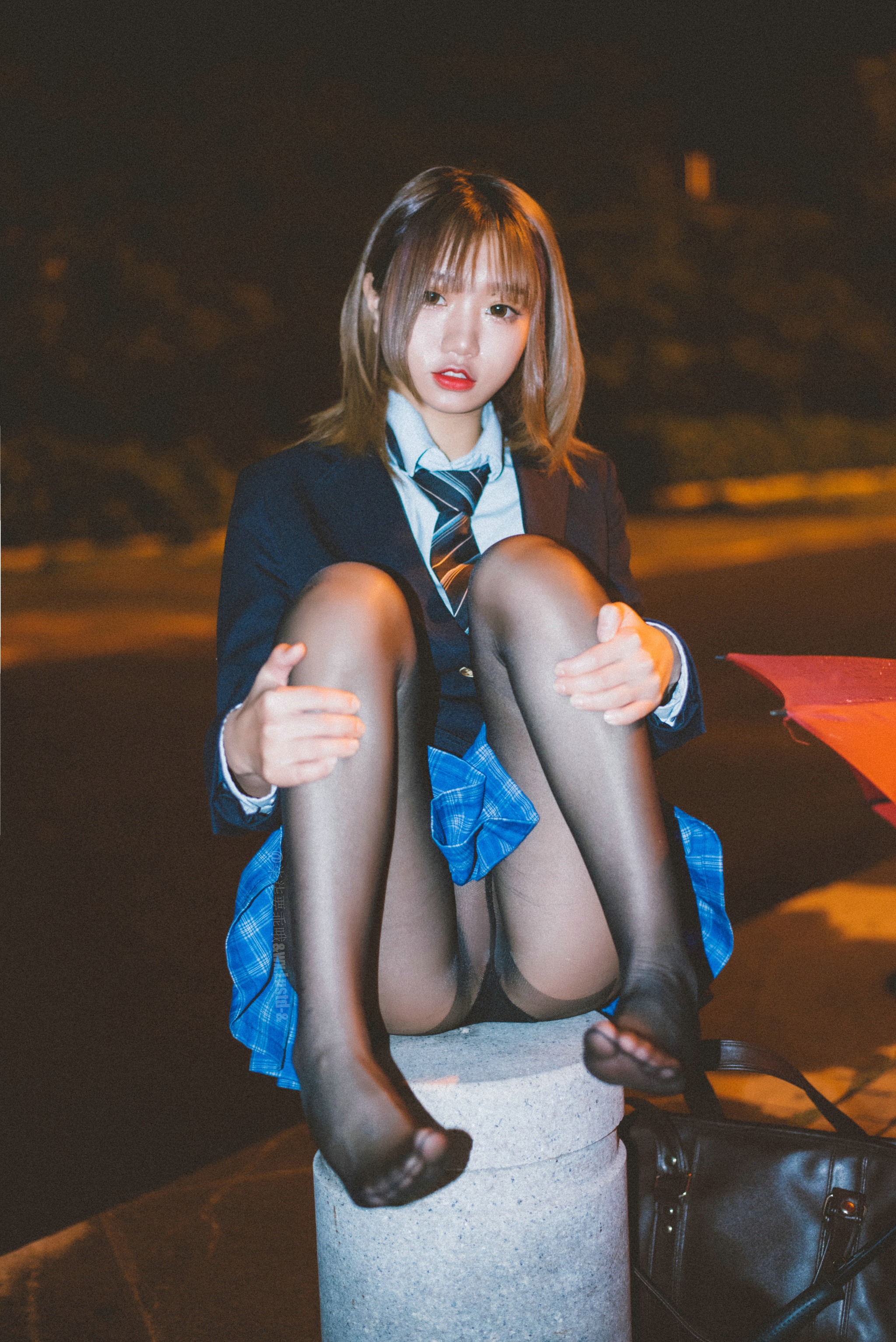 柒柒要乖哦 - NO.014 深夜公园JK[35P]-XikXak